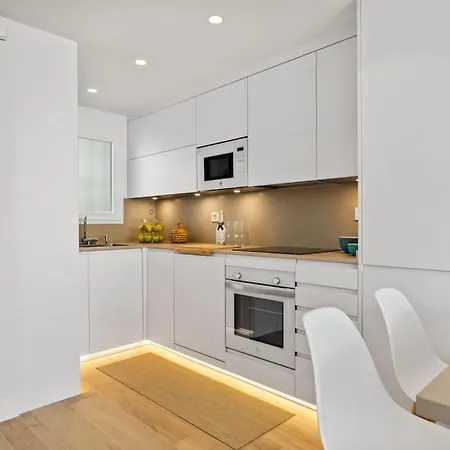 Apartment Unique 2br In Puerto Banus With Sea Views! Marbella